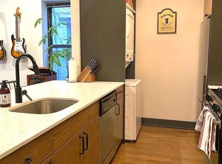 919 W Addison St APT 1R, Chicago, IL 60613