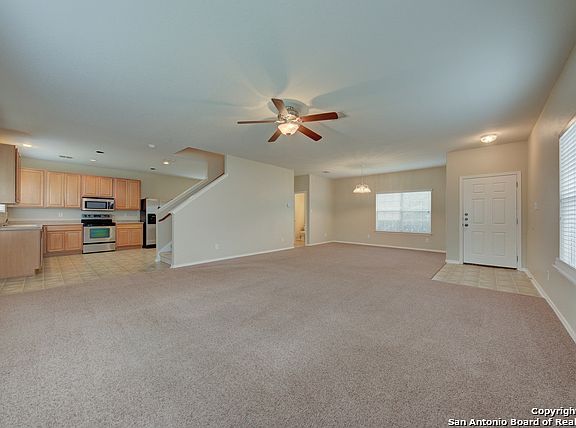 3rd image of 8847 Laguna Fls