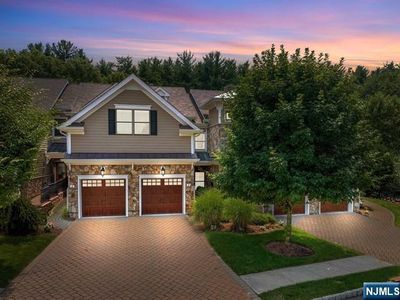 8 Cherrywood Ct, River Vale, NJ, 07675