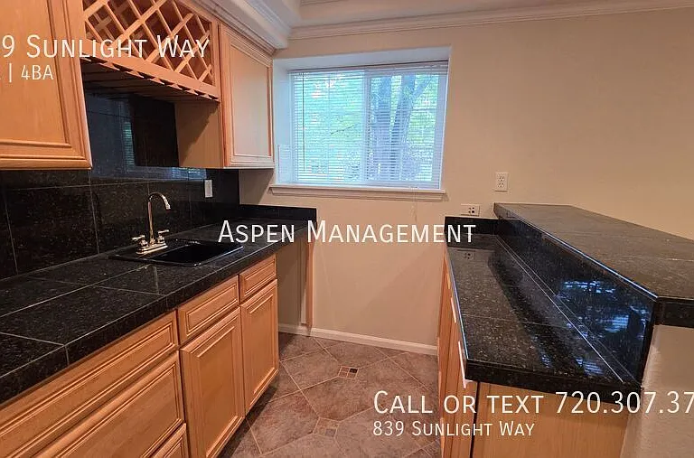 839 Sunlight Way — Photo 39