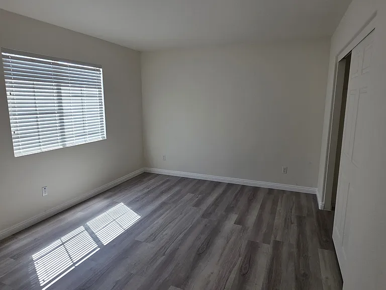 40980 Bankhall St — Photo 15