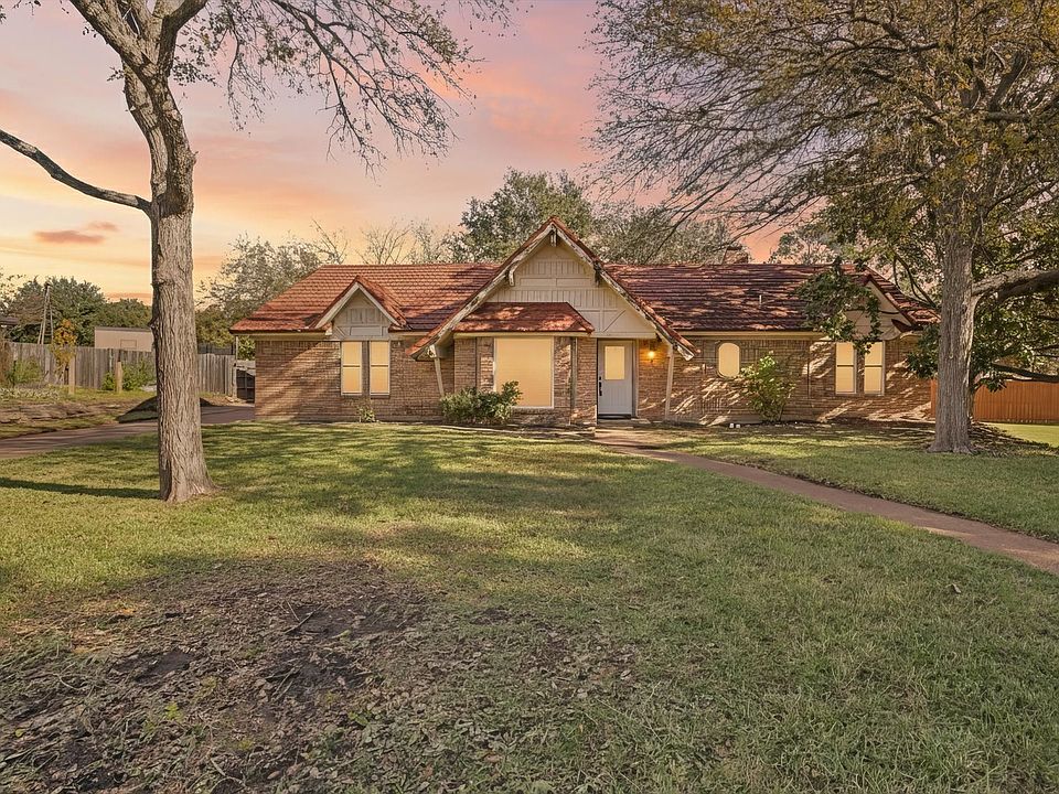 1st image of 3316 Bobwhite Dr
