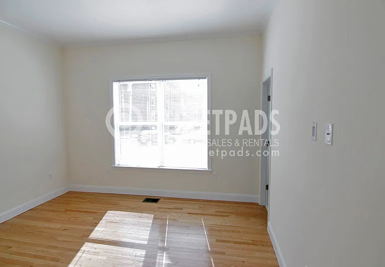 15 Langdon St — Photo 21