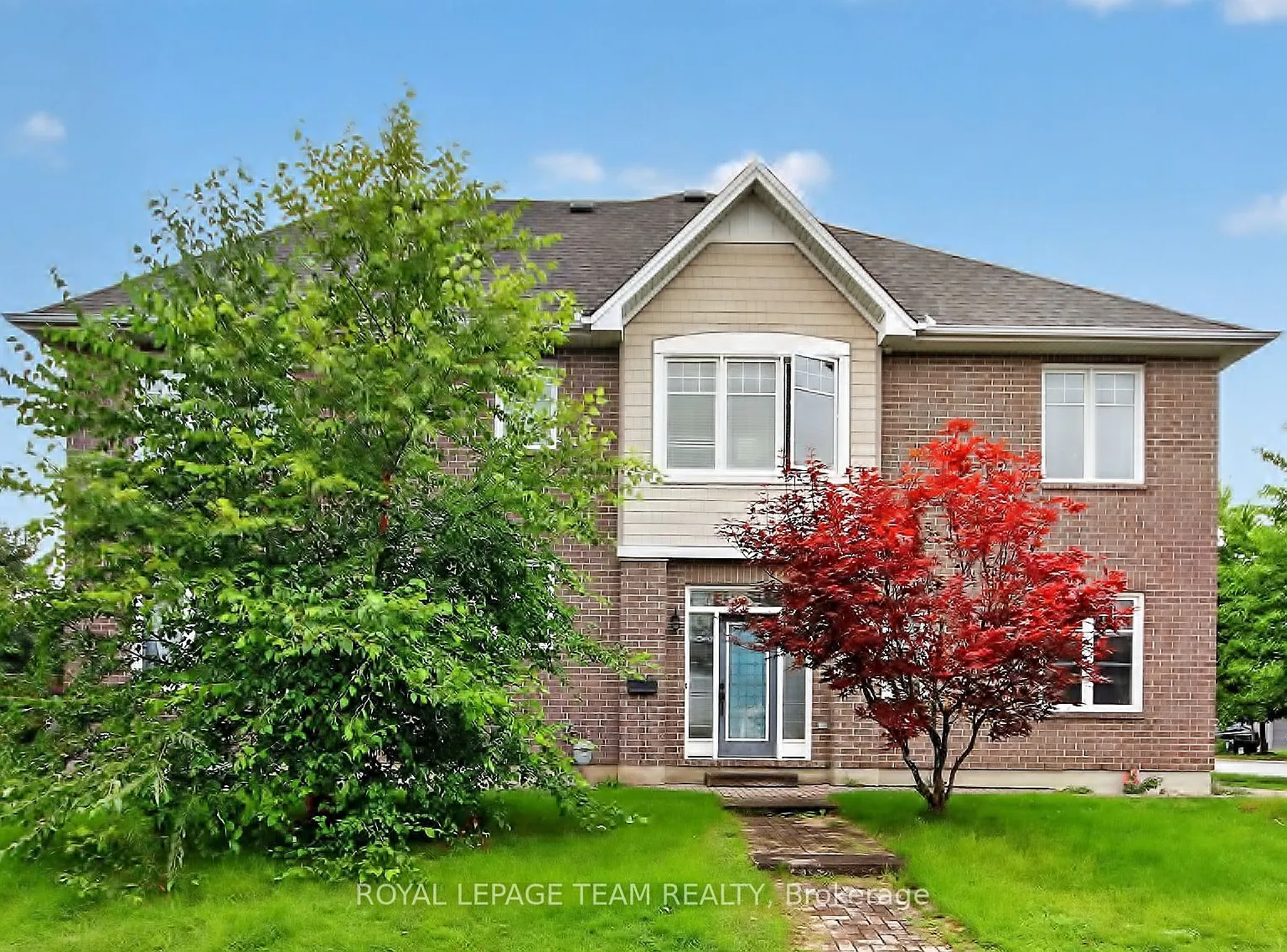 3 bed, $2,800 — Photo 1