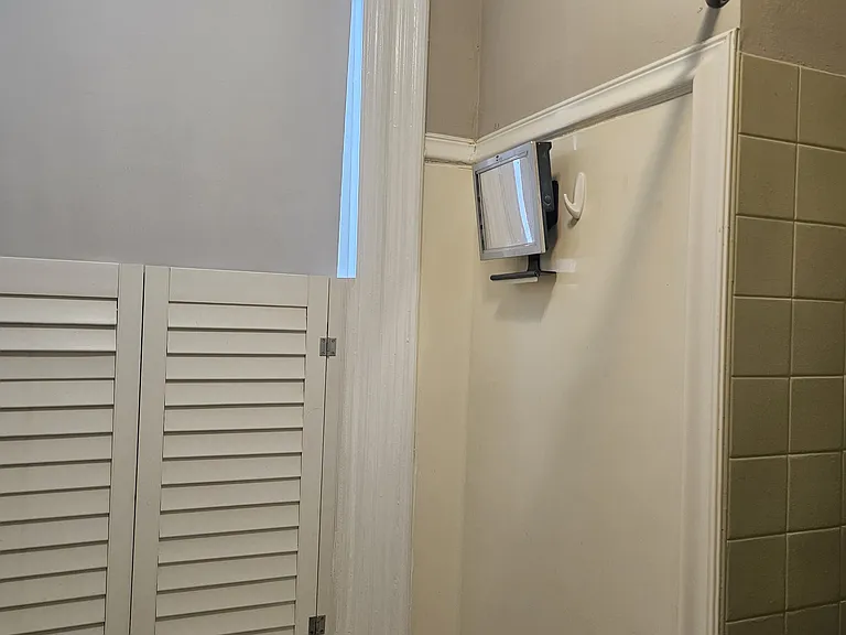 44 Harley Ave #1 — Photo 2