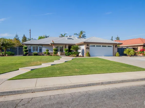 7404 Live Oak Way, Bakersfield, CA 93308