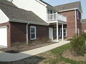2.5 attached garage