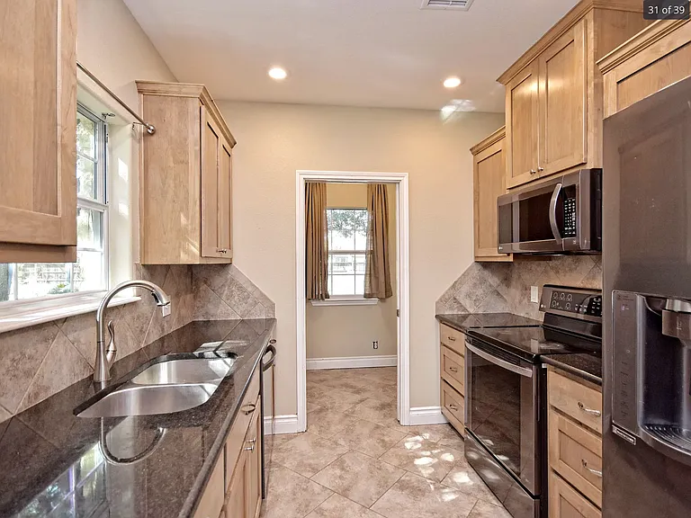 140 Oak Plaza Dr — Photo 35