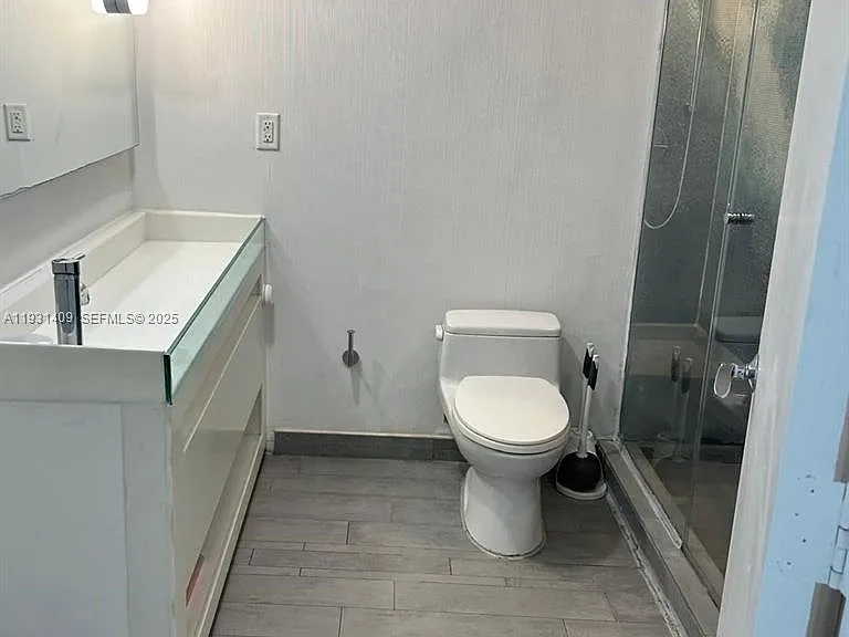 1100 West Ave #1606 — Photo 4