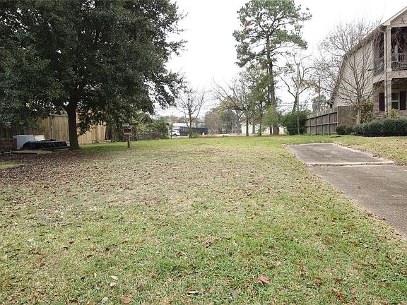 4th image of 1327 Du Barry Ln