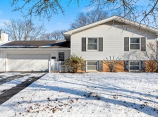 1028 Douglas Ave, Naperville, IL 60540