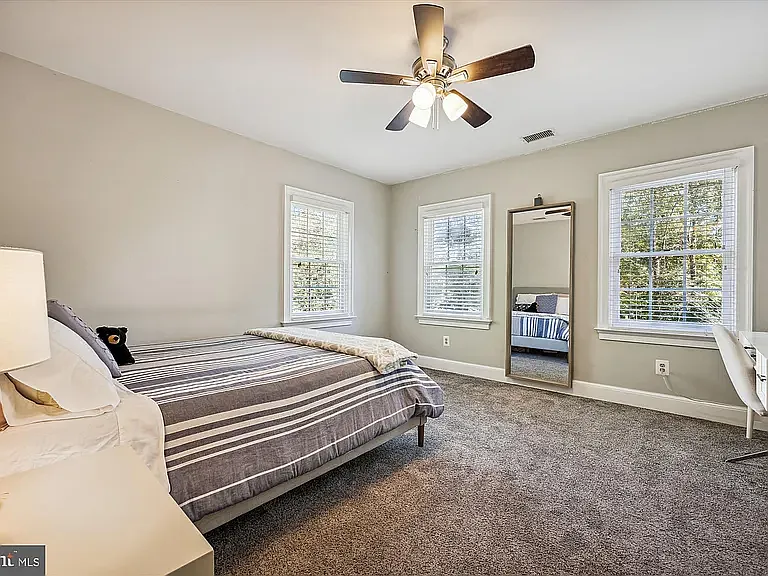 14708 Westbury Rd — Photo 42
