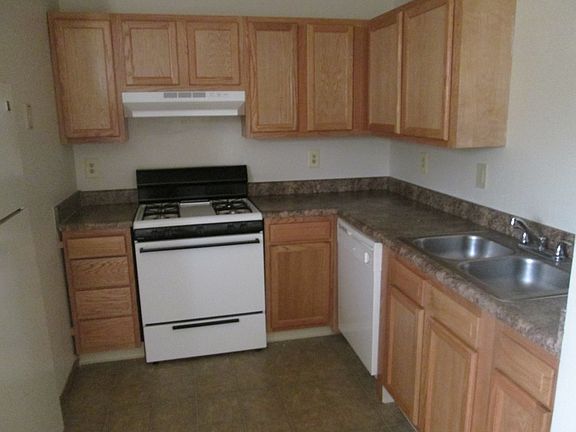 3rd image of 4304 Kathryn Pl