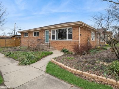 3556 Main St, Skokie, IL, 60076
