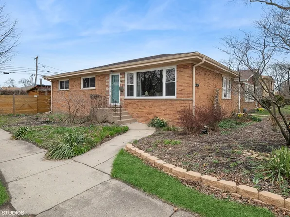 3556 Main St, Skokie, IL 60076