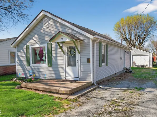 22 W 40th St, Anderson, IN 46013