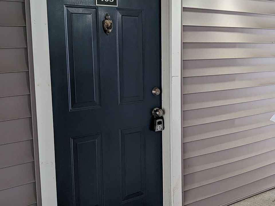 First floor entrace