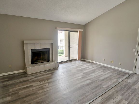 2nd image of 2255 Thousand Oaks Dr APT 409