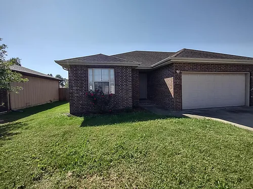 115 Dogwood St #A Photo 1