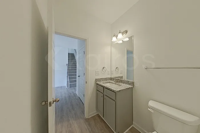 100 English Oak Ln — Photo 13