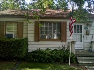 563 W 7th St, Perrysburg, OH