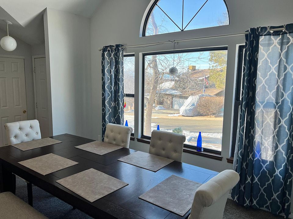 dining area first level