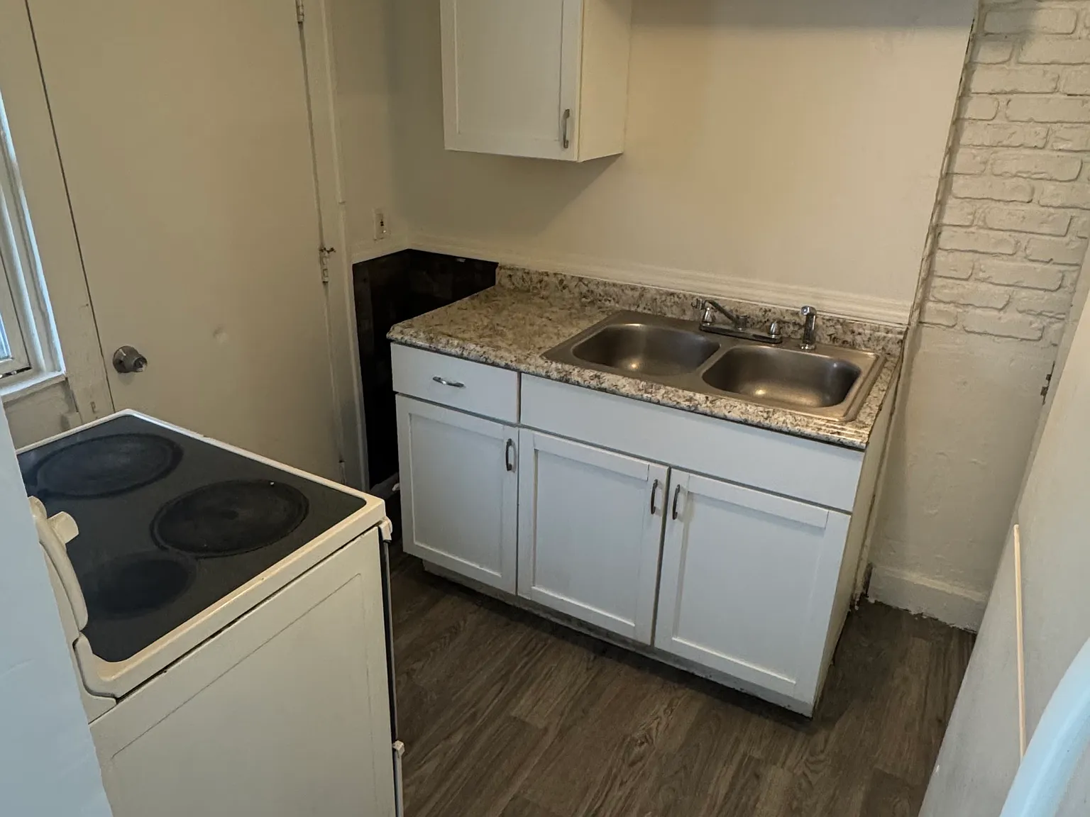 4 bed, 908 sqft, $1,750 — Photo 3