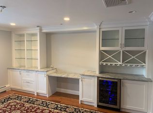 27 Maple Ave, Mahwah, NJ 07430