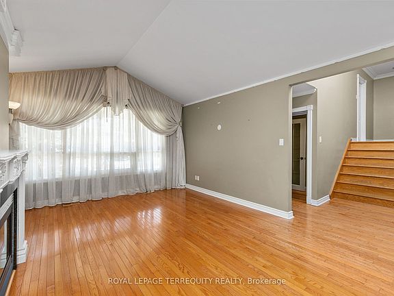 3rd image of 40 Sunnycrest Rd