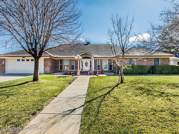 2nd image of 404 Bradley Ln