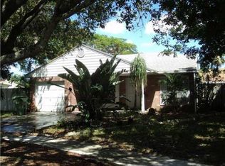 1461 SW 86th Ave, Pembroke Pines, FL 33025