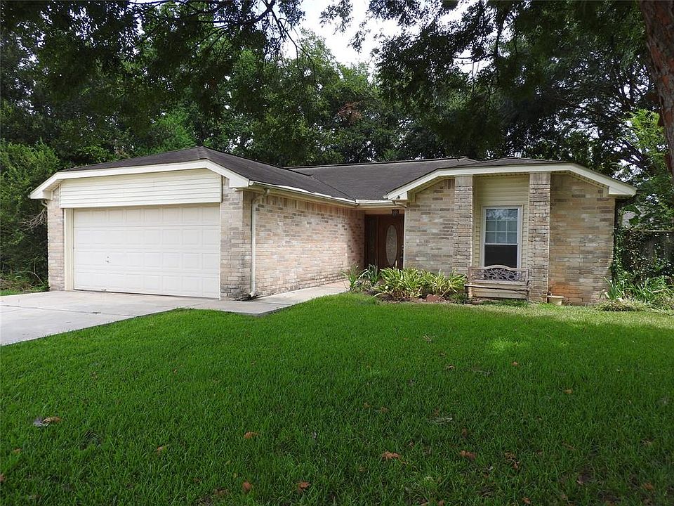 1st image of 3203 Sam Houston Dr