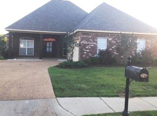 713 Chambord Dr, Brandon, MS 39042