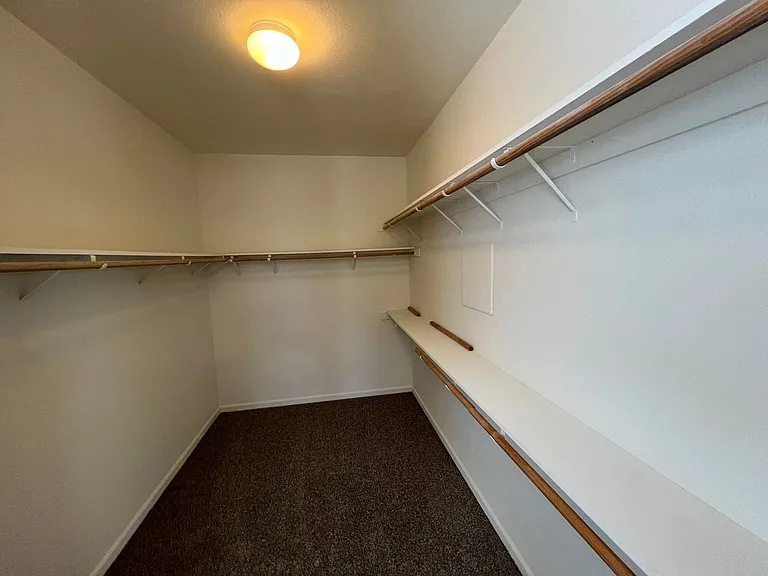 6082 Connery Dr — Photo 17