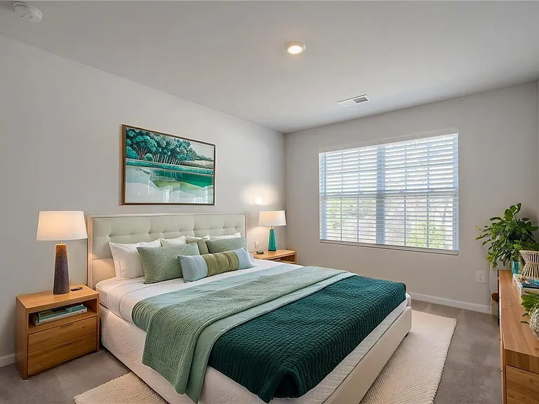 14 Loebner Ln — Photo 31