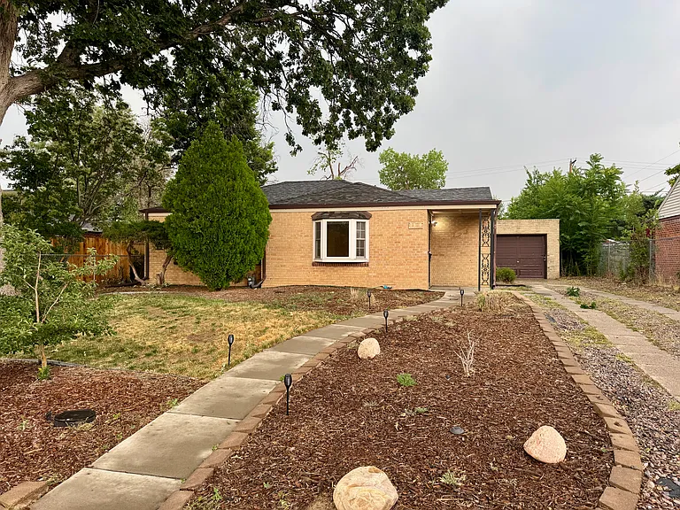 2910 Ivy St — Photo 1