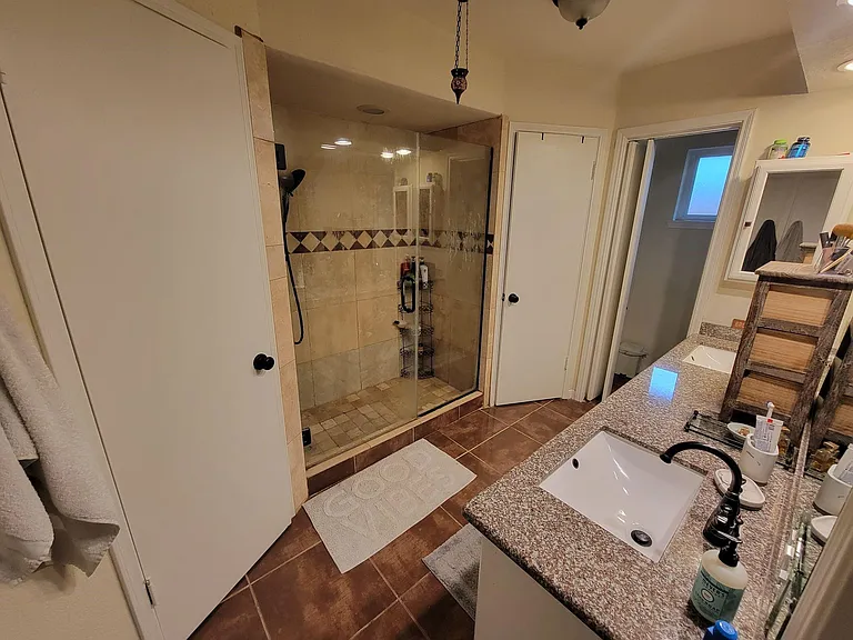 12403 Tottenham Dr — Photo 16
