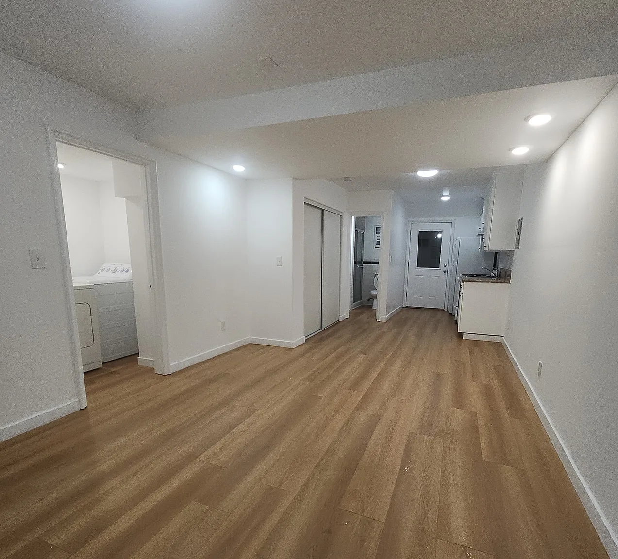 Studio, 650 sqft, $1,595 — Photo 1