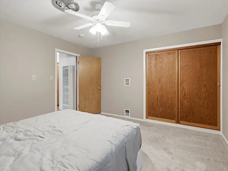 45695 Lauri Ln — Photo 17