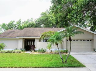 522 Walker Rd, Safety Harbor, FL 34695