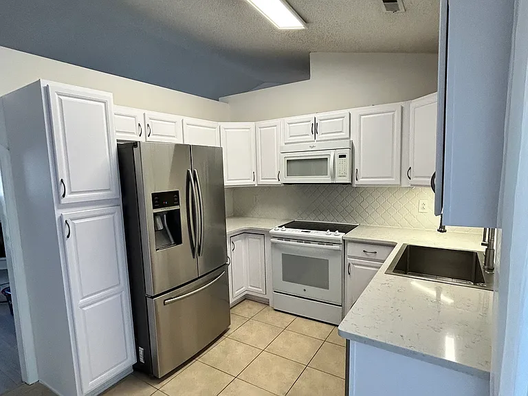 9708 Ali Ct — Photo 6