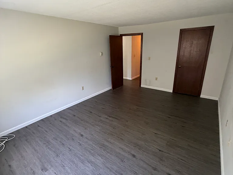 1000 Laura Ln #A — Photo 9