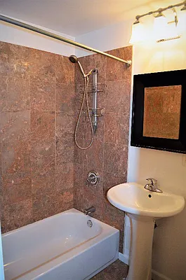 Rented by Charles Coutinho LLC | media 35