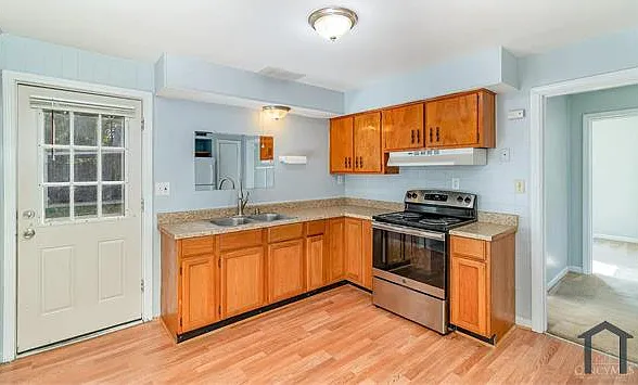 6077 Branch Hill Guinea Pike — Photo 10