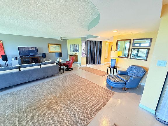 5th image of 14820 Rue De Bayonne APT 605