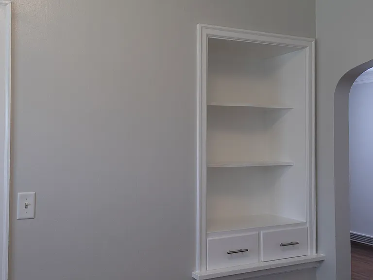 4406 Center St — Photo 14
