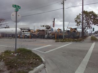 7635 NW 27th Ave, Miami, FL 33147