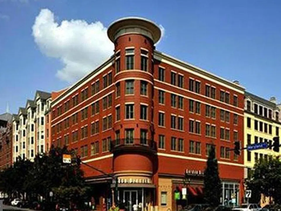 38 Maryland Ave #Penthouse 612