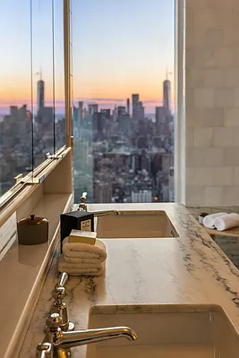 Rented by OFFICIAL | media 36