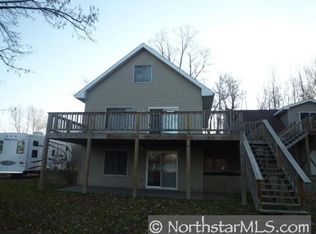 12011 285th St, Lindstrom, MN 55045